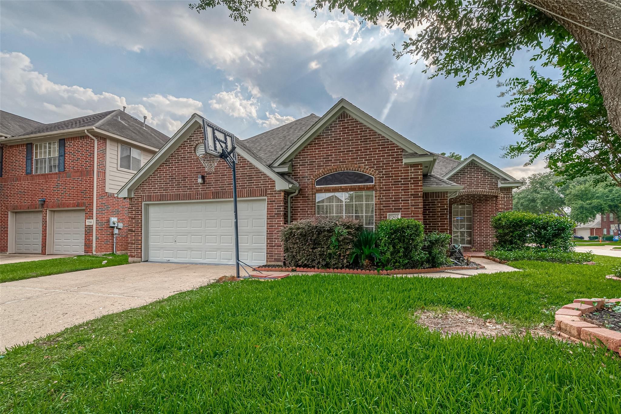 7302 Colony View Lane