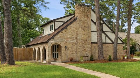 Photo of 8122 Oak Moss Drive, Spring, TX 77379 (MLS # 85549206)