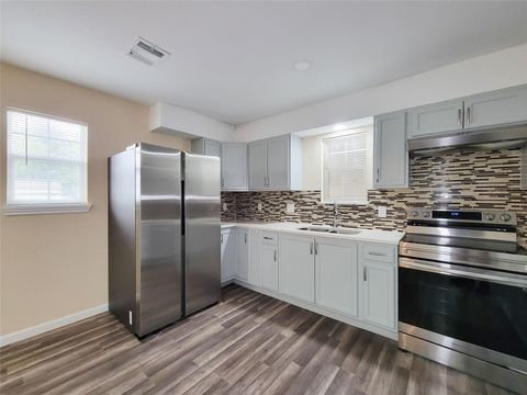Photo of 6807 Foster Street #B, Houston, TX 77021 (MLS # 45502019)