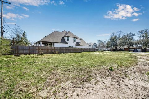 Photo of 6626 Sivley Street, Houston, TX 77055 (MLS # 81631205)