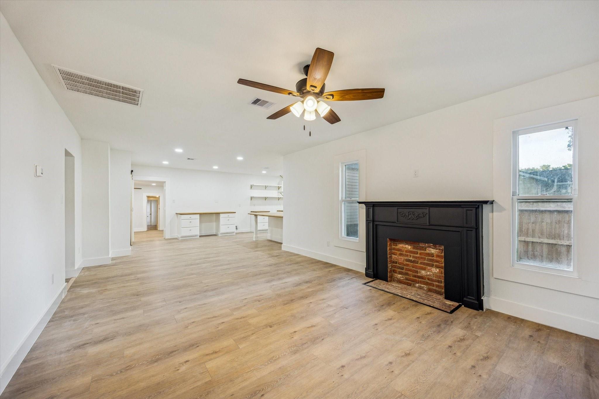 1714 Hawthorne Street