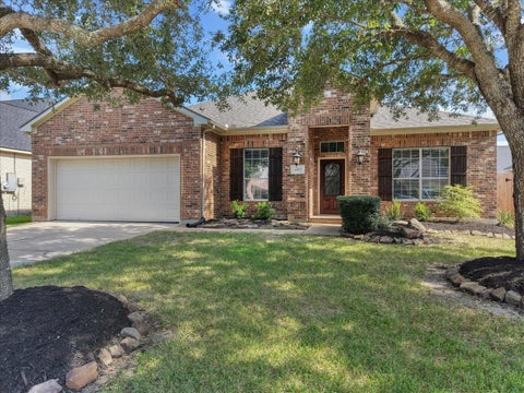 Homes For Sale - 4465 Damasco Cove<br/> League City, TX 77573