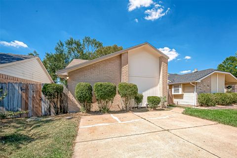 Photo of 7111 Village Lake Drive, Cypress, TX 77433 (MLS # 82419142)