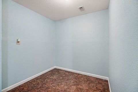 Tiny photo for 557 Pompano Street, Bayou Vista, TX 77563 (MLS # 91989133)