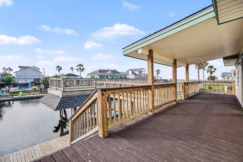 Tiny photo for 557 Pompano Street, Bayou Vista, TX 77563 (MLS # 91989133)