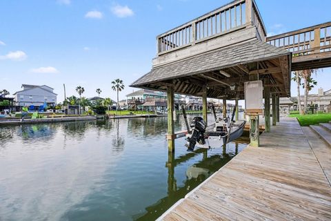 Tiny photo for 557 Pompano Street, Bayou Vista, TX 77563 (MLS # 91989133)