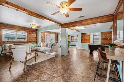 Tiny photo for 557 Pompano Street, Bayou Vista, TX 77563 (MLS # 91989133)