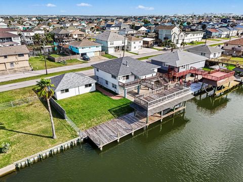 Tiny photo for 557 Pompano Street, Bayou Vista, TX 77563 (MLS # 91989133)