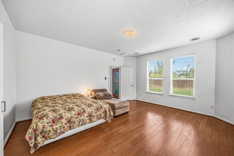 Tiny photo for 10319 Stan Brook Drive, Houston, TX 77089 (MLS # 86573745)