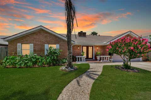 Photo of 2417 Gerol Drive, Galveston, TX 77551 (MLS # 10051898)