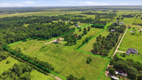 Photo of 13480 Craigen Road, Beaumont, TX 77705 (MLS # 30923324)