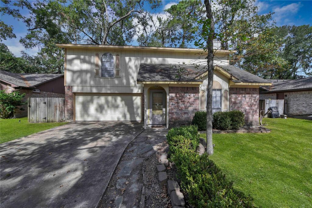 Photo of 3115 River Valley Drive, Houston, TX 77339 (MLS # 66984523)