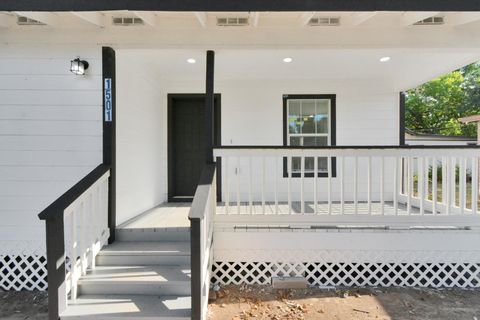 Photo of 1501 Maiden Lane, Richmond, TX 77469 (MLS # 98011170)