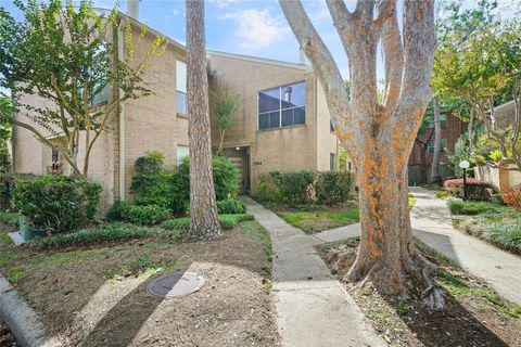 Photo of 1998 Augusta Drive, Houston, TX 77057 (MLS # 87944059)