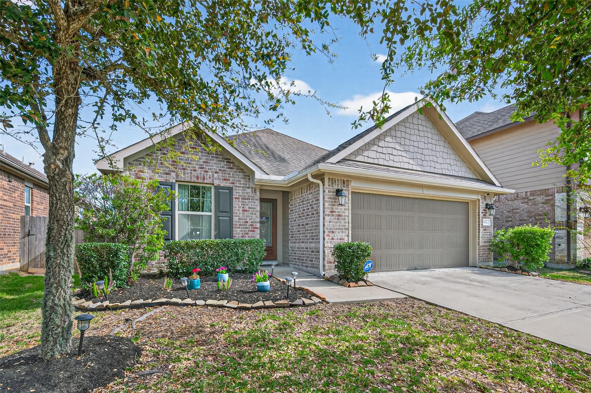 5406 Nobel Earl Court