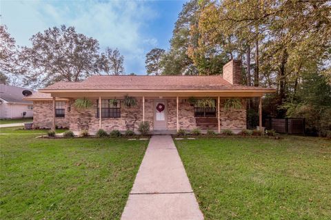 Photo of 1 Cottonwood Rd, Trinity, TX 75862 (MLS # 6551100)