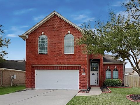 Photo of 411 Cedar Point Drive, League City, TX 77573 (MLS # 87743168)
