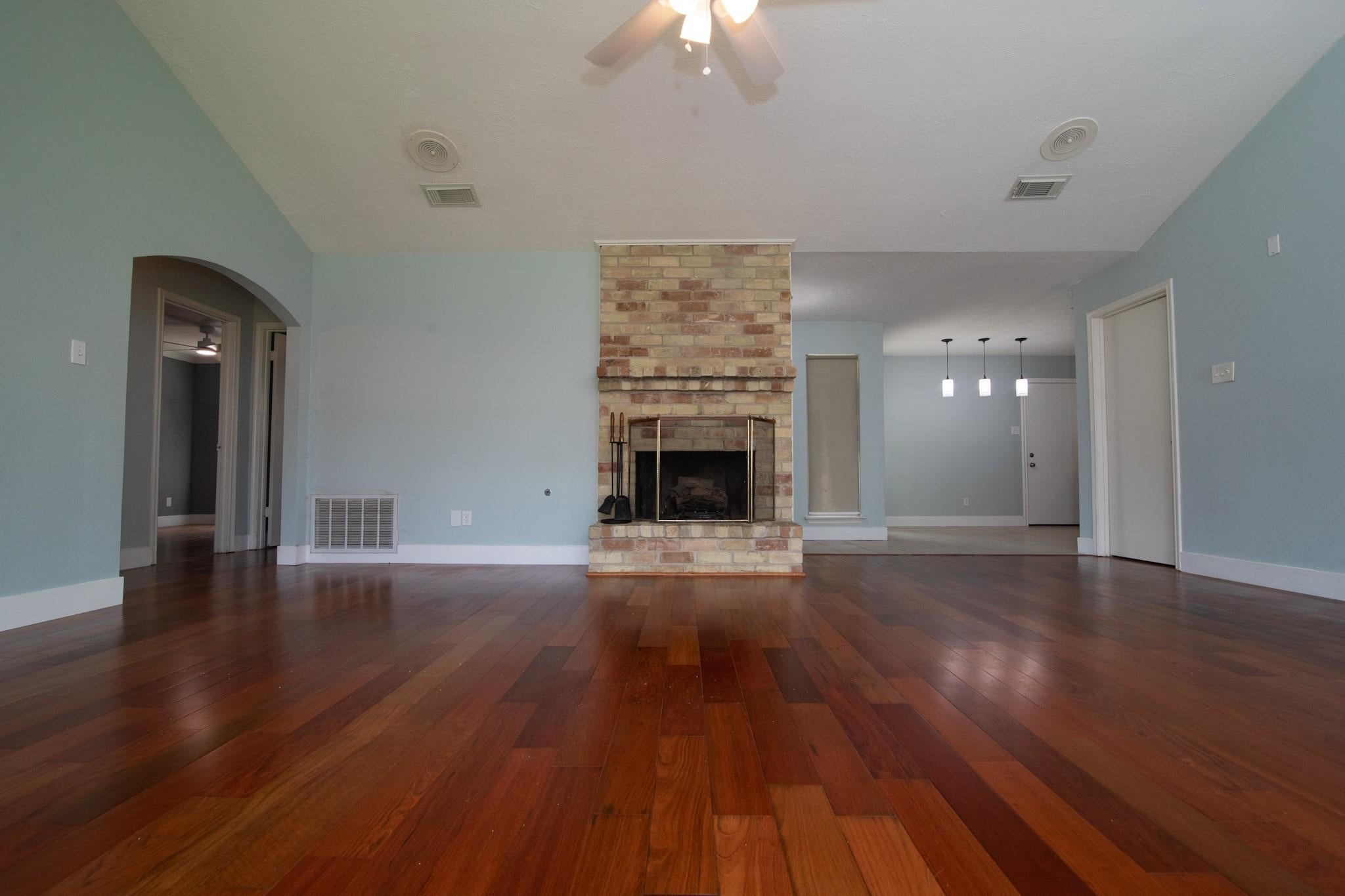 2503 Shady Bayou Lane