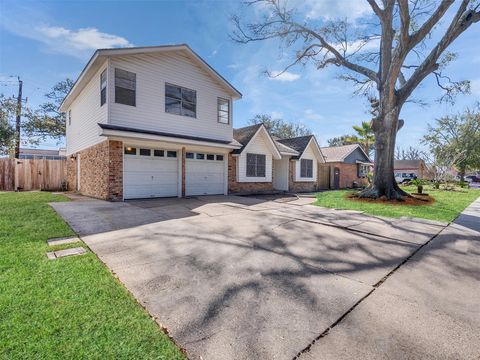 2305 Peach Lane Pasadena TX 77502