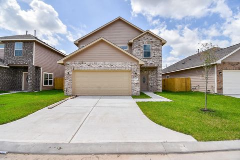 Photo of 2807 Pine Estate Lane, Houston, TX 77014 (MLS # 48948282) Photo of 2807 Pine Estate Lane, Houston, TX 77014 (MLS # 48948282)