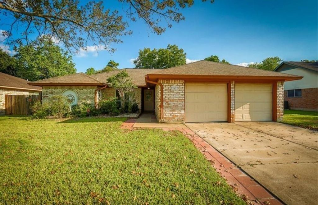Photo of 22627 Elsinore Drive, Katy, TX 77450 (MLS # 31285005)