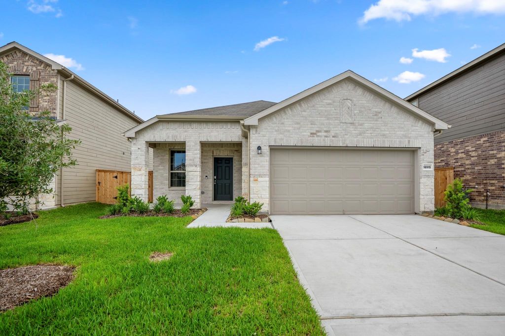 Photo of 16915 Elm Grove Road, Conroe, TX 77302 (MLS # 15616289)