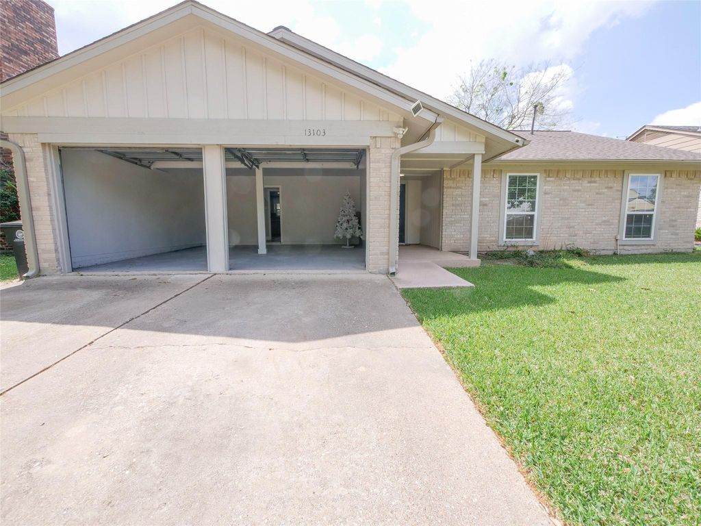 Photo of 13103 Wilde Glen Lane, Houston, TX 77072 (MLS # 23046538)