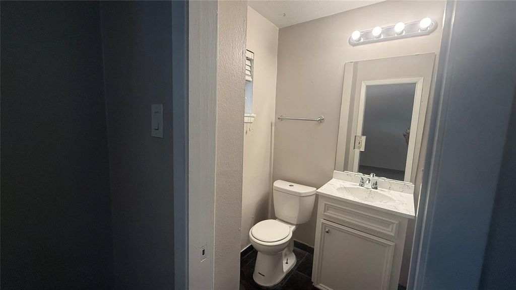 Photo of 420 West Alabama Street #07, Houston, TX 77006 (MLS # 80744121)