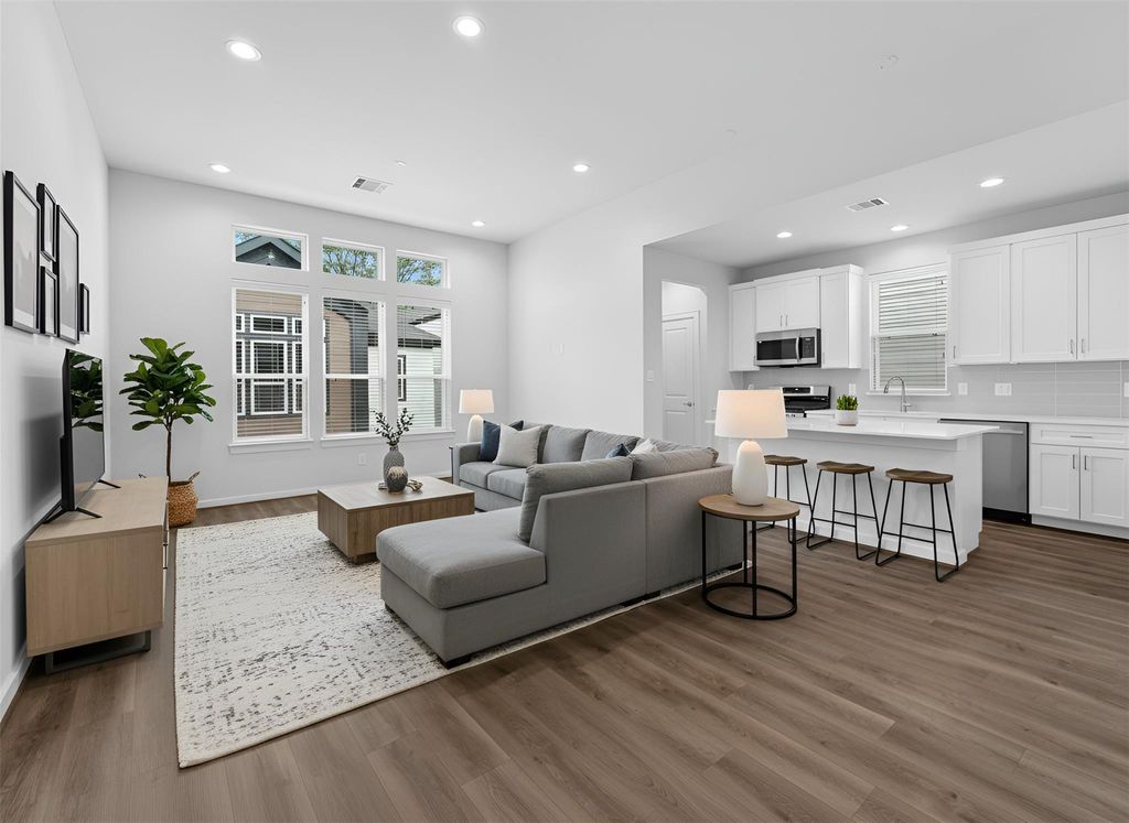 Photo of 2110 Dewalt Street #F, Houston, TX 77088 (MLS # 79189988)