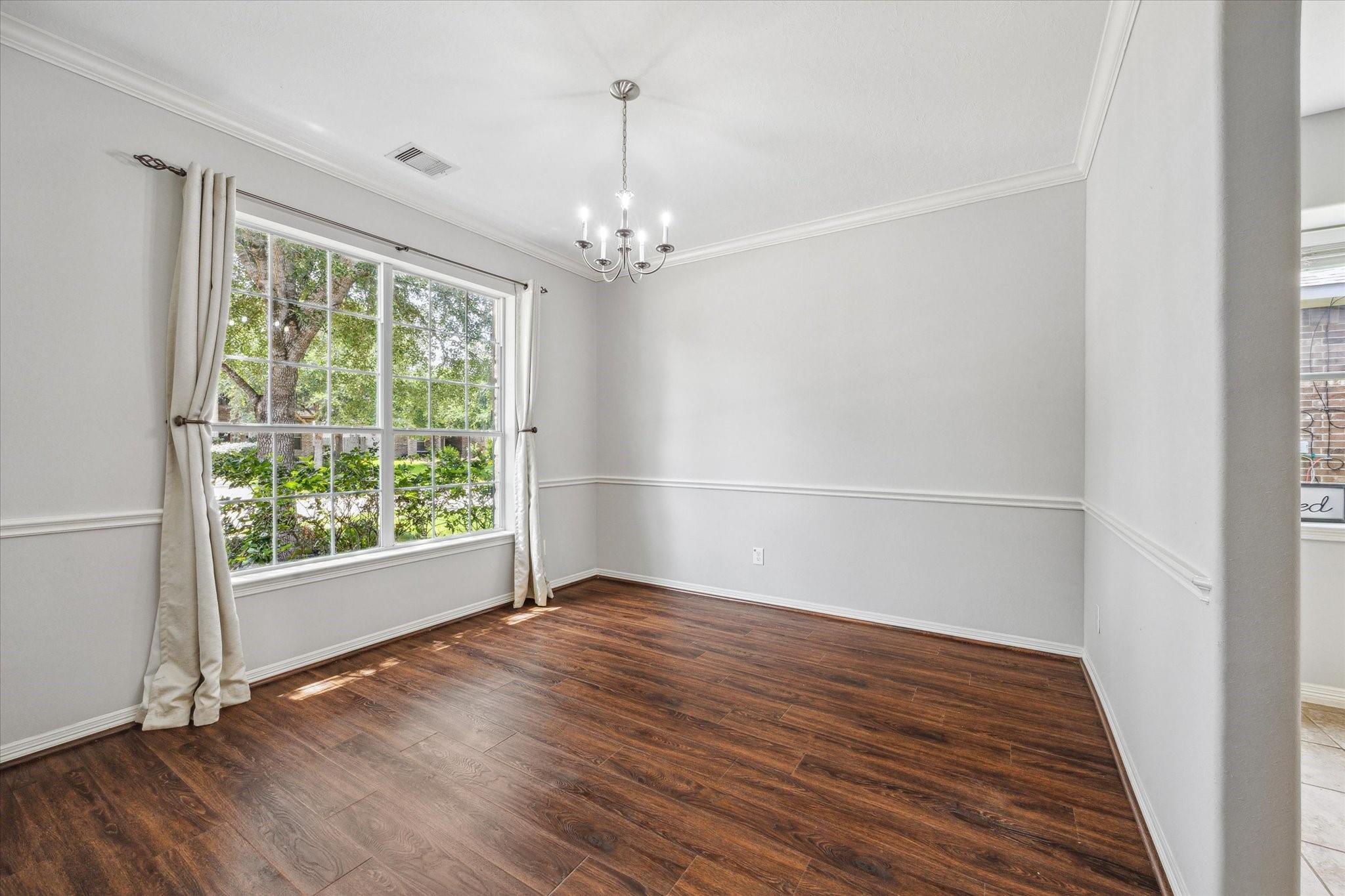 3105 W Trail Drive