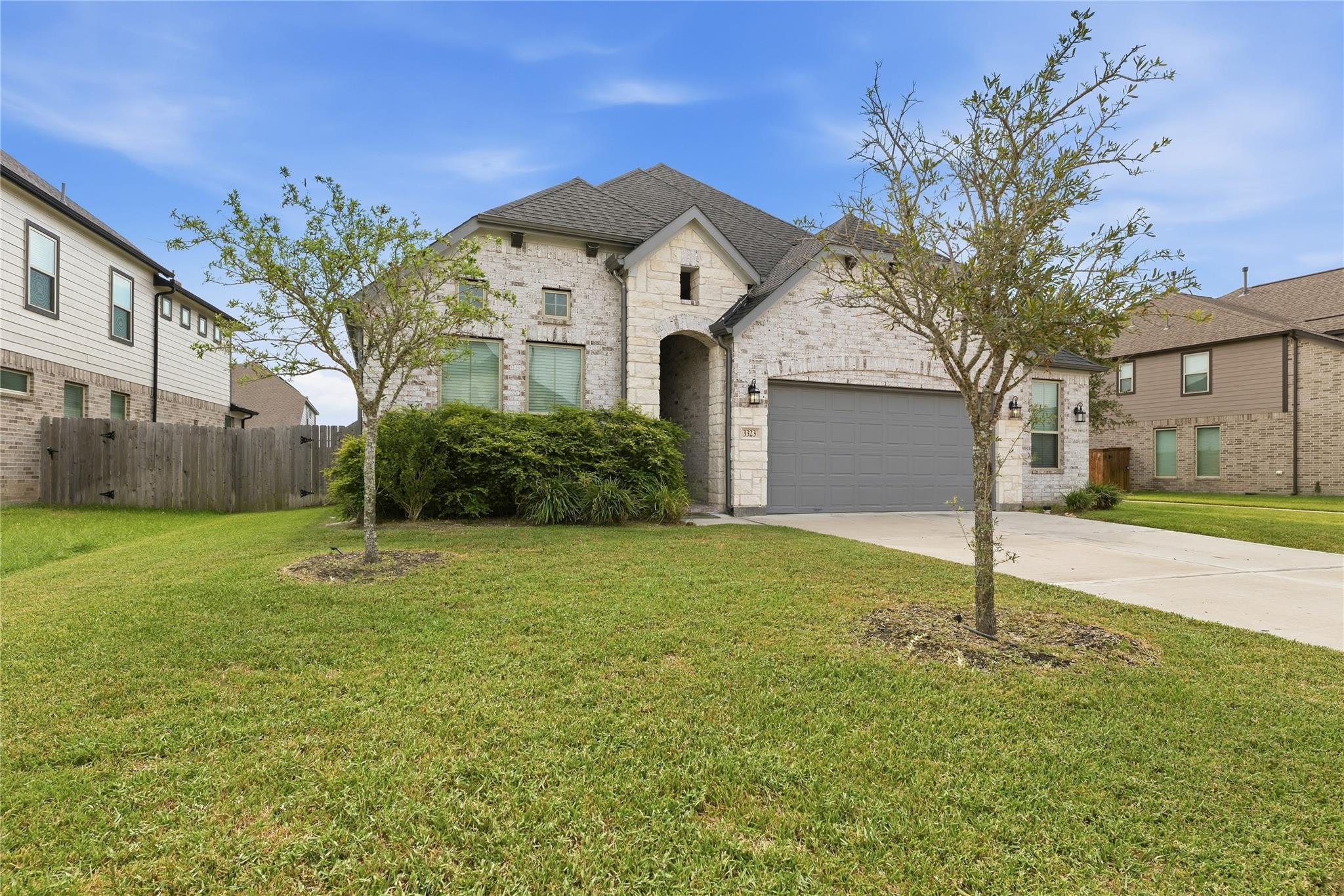 3323 Majestic Pine Lane