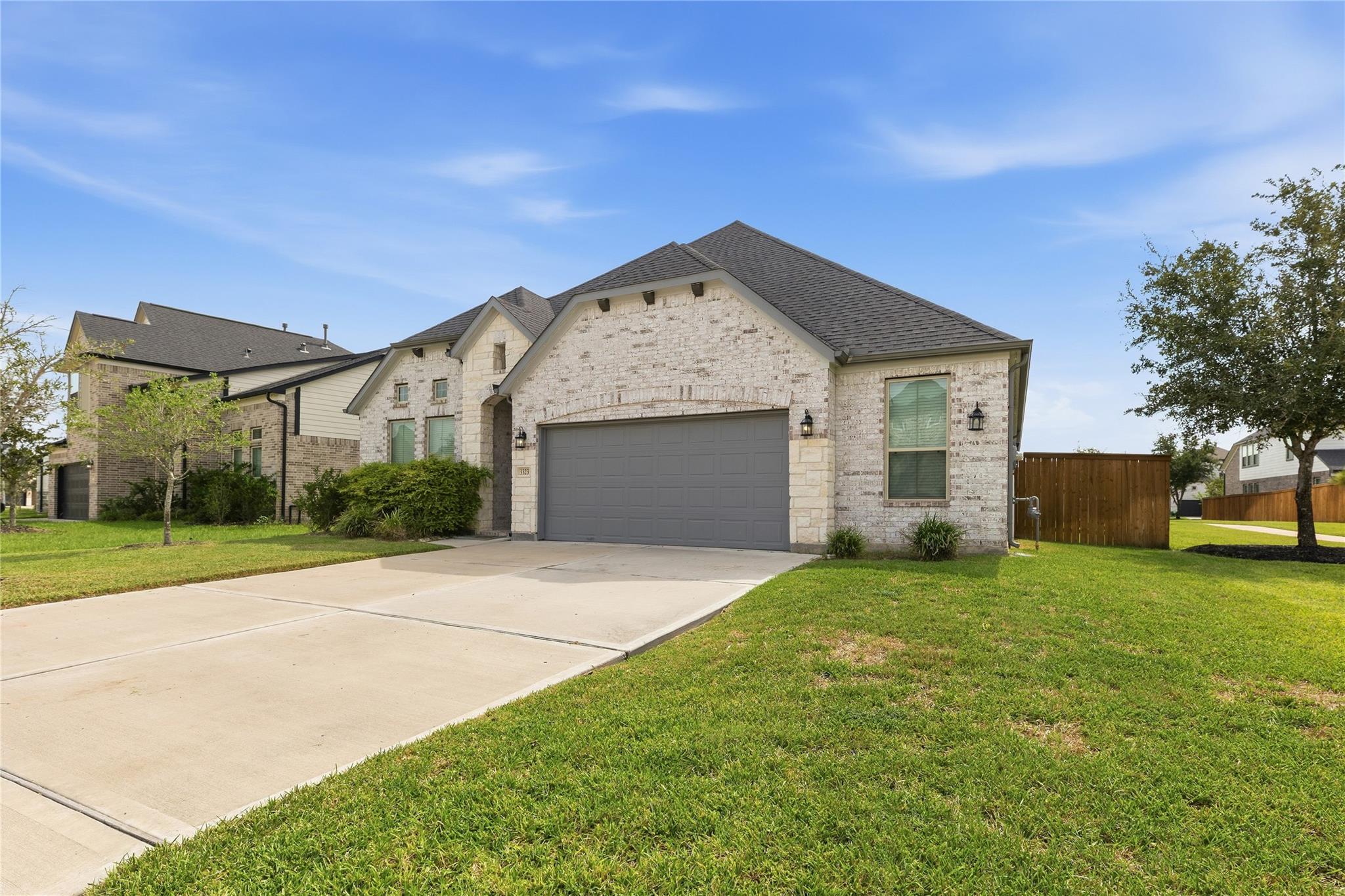 3323 Majestic Pine Lane