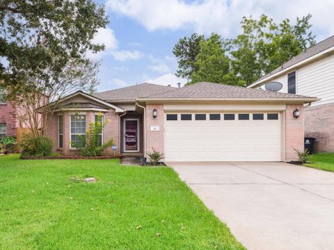 Photo of 418 Mystic Trail Loop, Houston, TX 77339 (MLS # 43681890)