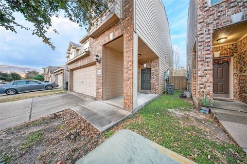 Tiny photo for 11110 Panther Court, Houston, TX 77099 (MLS # 68817356)