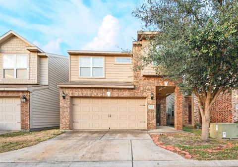 Photo of 11110 Panther Court, Houston, TX 77099 (MLS # 68817356)
