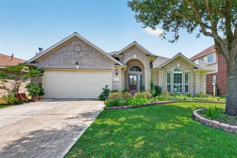 Photo of 12626 Cannonwood Lane, Houston, TX 77070 (MLS # 32744720)