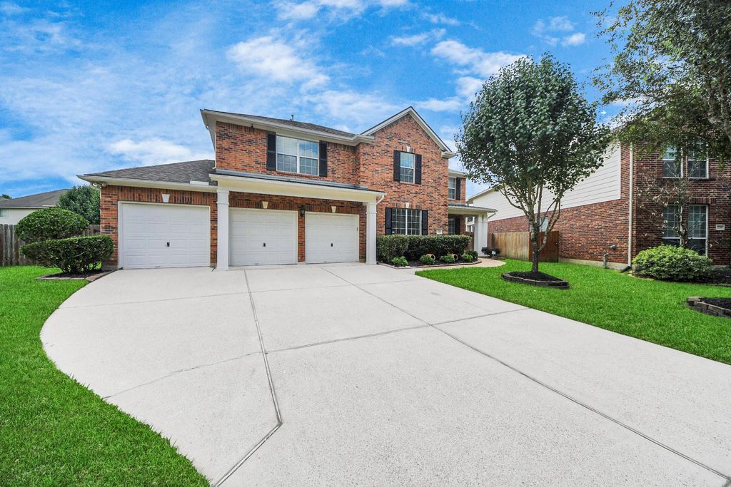Photo of 13710 Breezy Meadow Court, Houston, TX 77044 (MLS # 80424171)