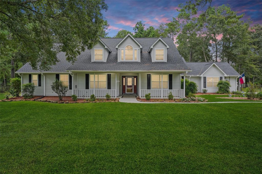 Photo of 21927 Kimberlys Point, New Caney, TX 77357 (MLS # 89273651)