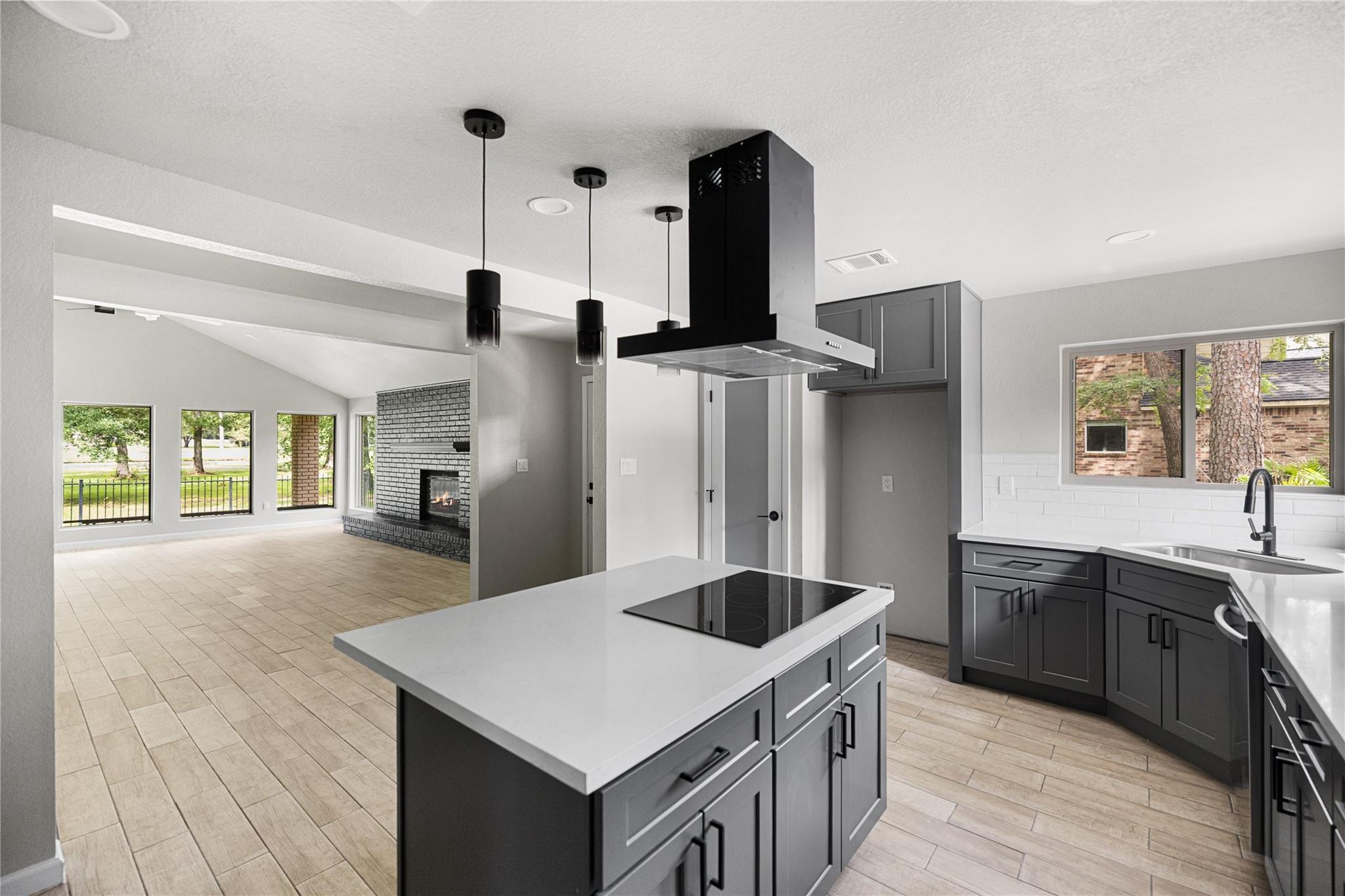15 Presidio Road