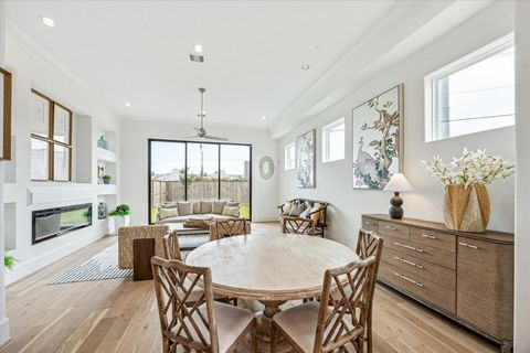 Photo of 1006 Golden Nectar Ln, Houston, TX 77008 (MLS # 64247843)