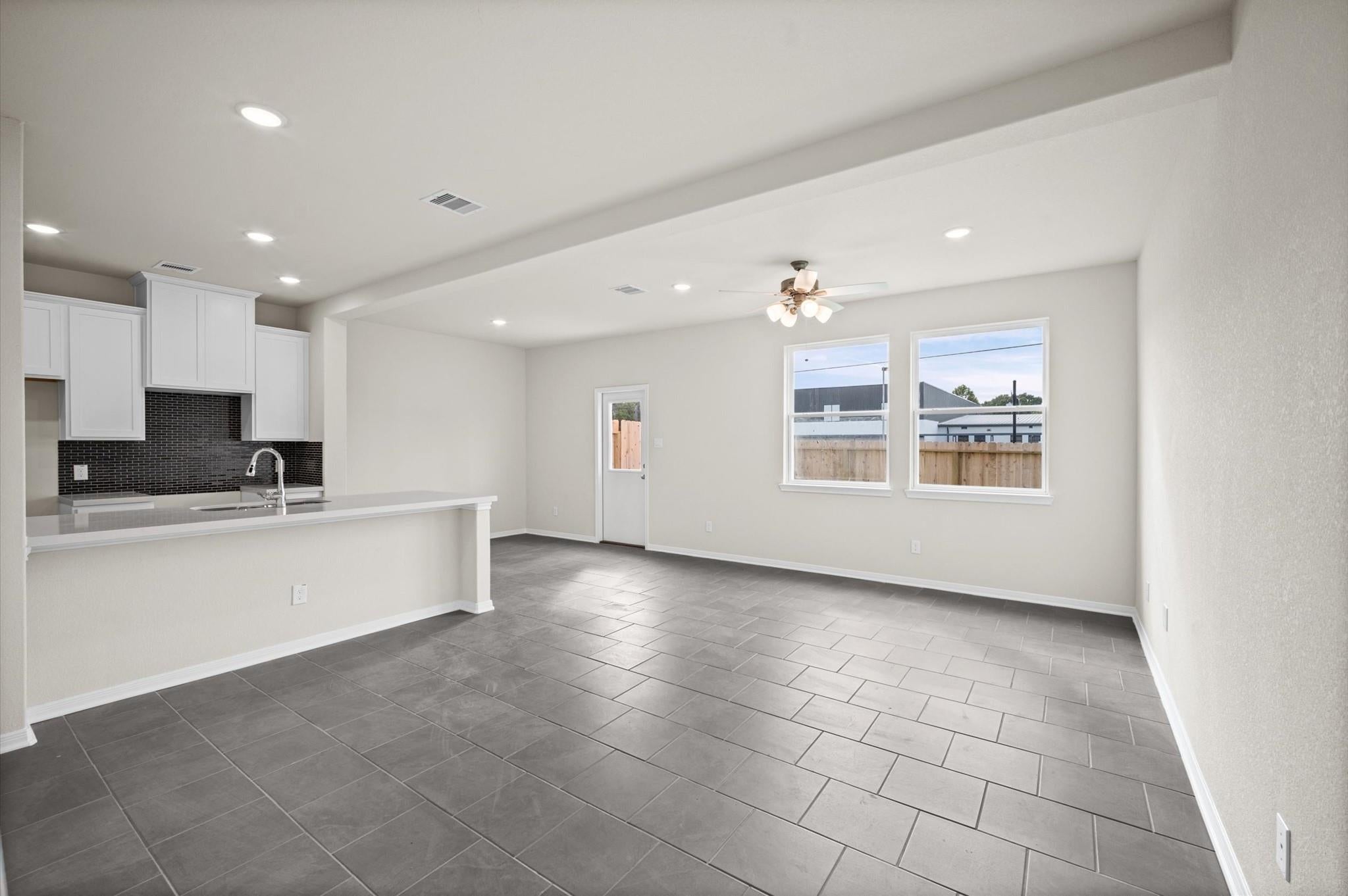 1374 Mixander Way