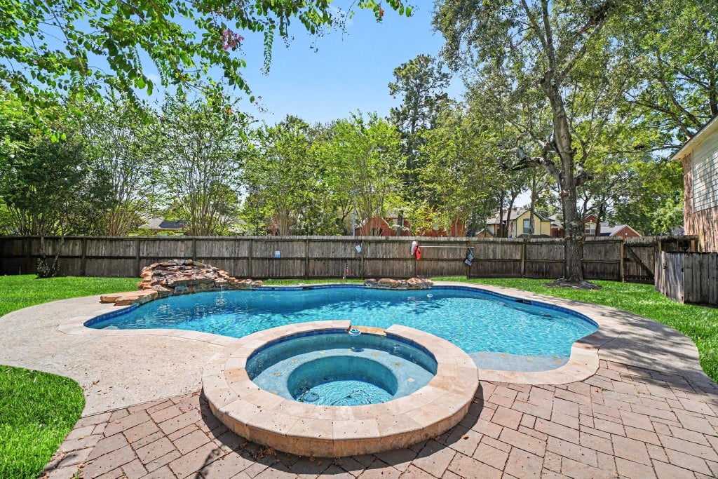 Photo of 1715 Mills Creek Court, Kingwood, TX 77339 (MLS # 10464487)