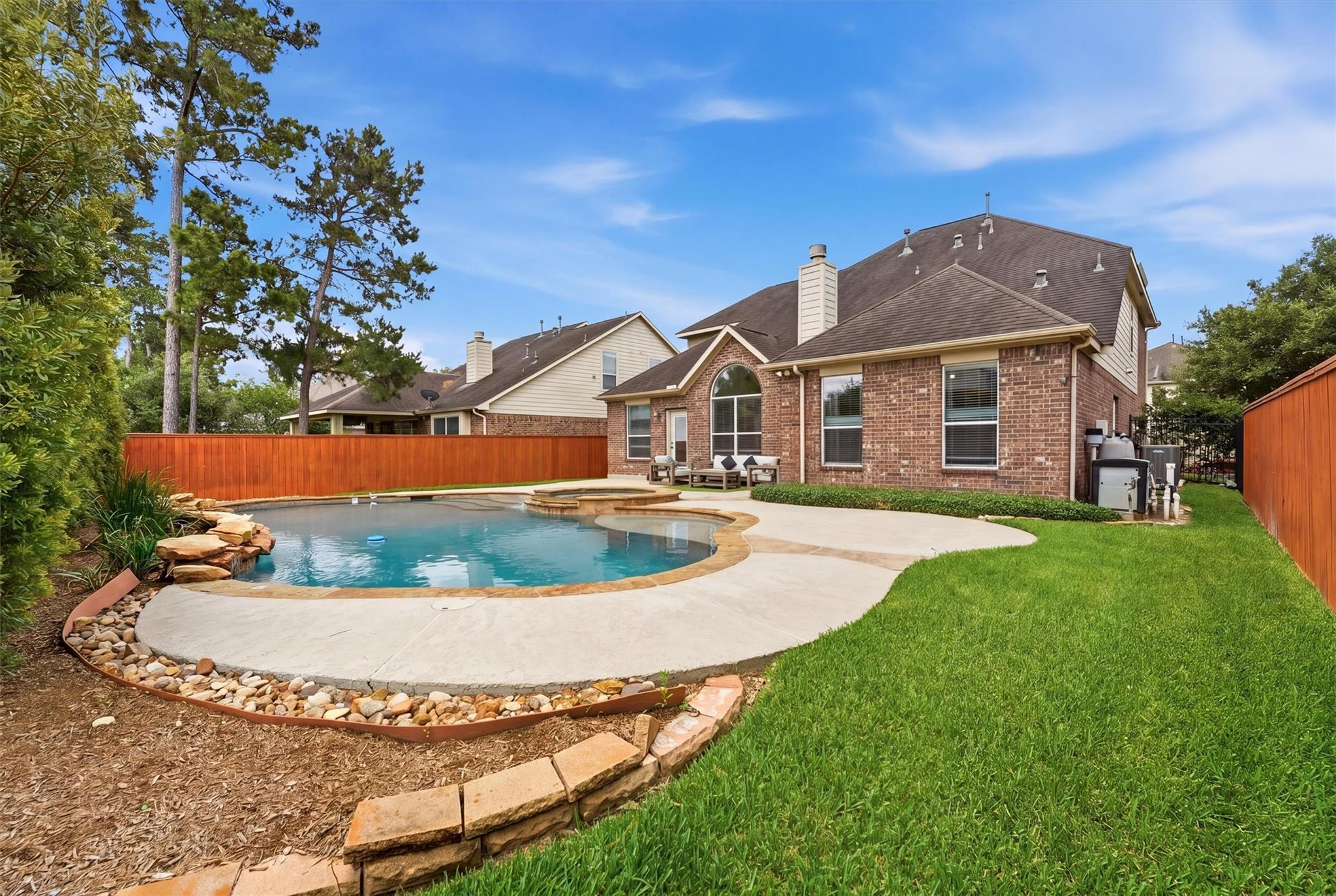 115 S Rocky Point Circle