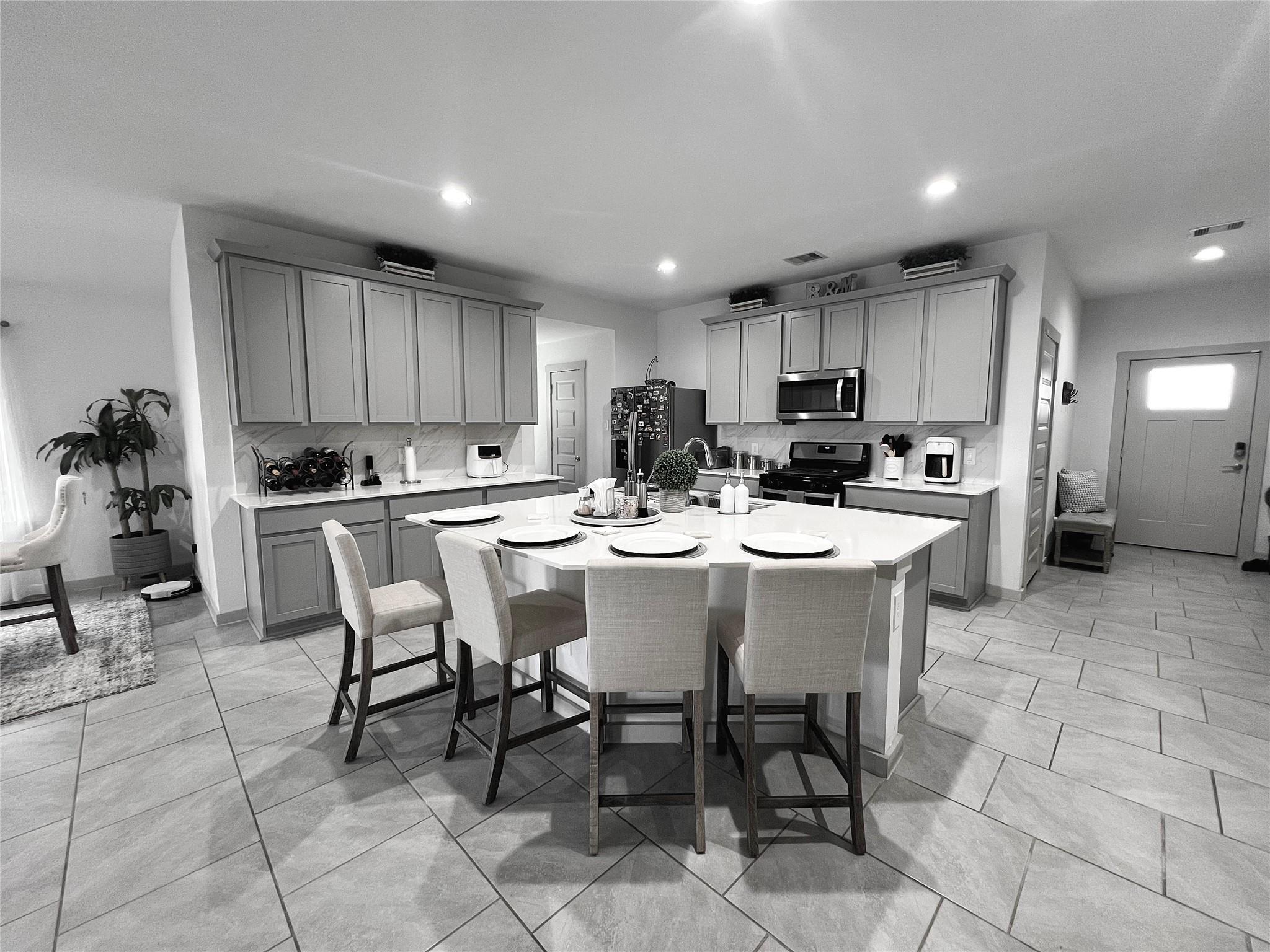 28910 York Beach Lane