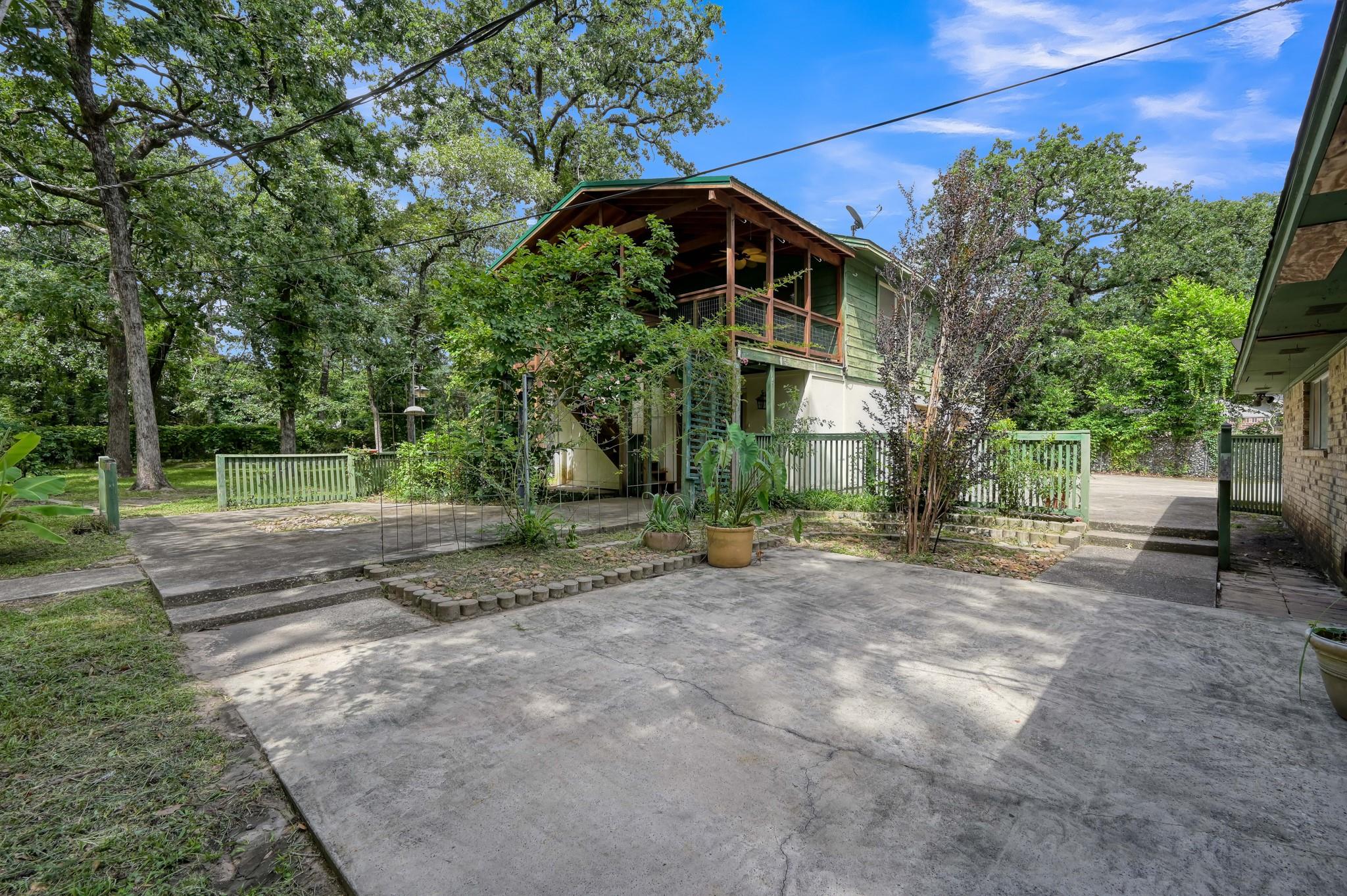 2207 Arendale Lane