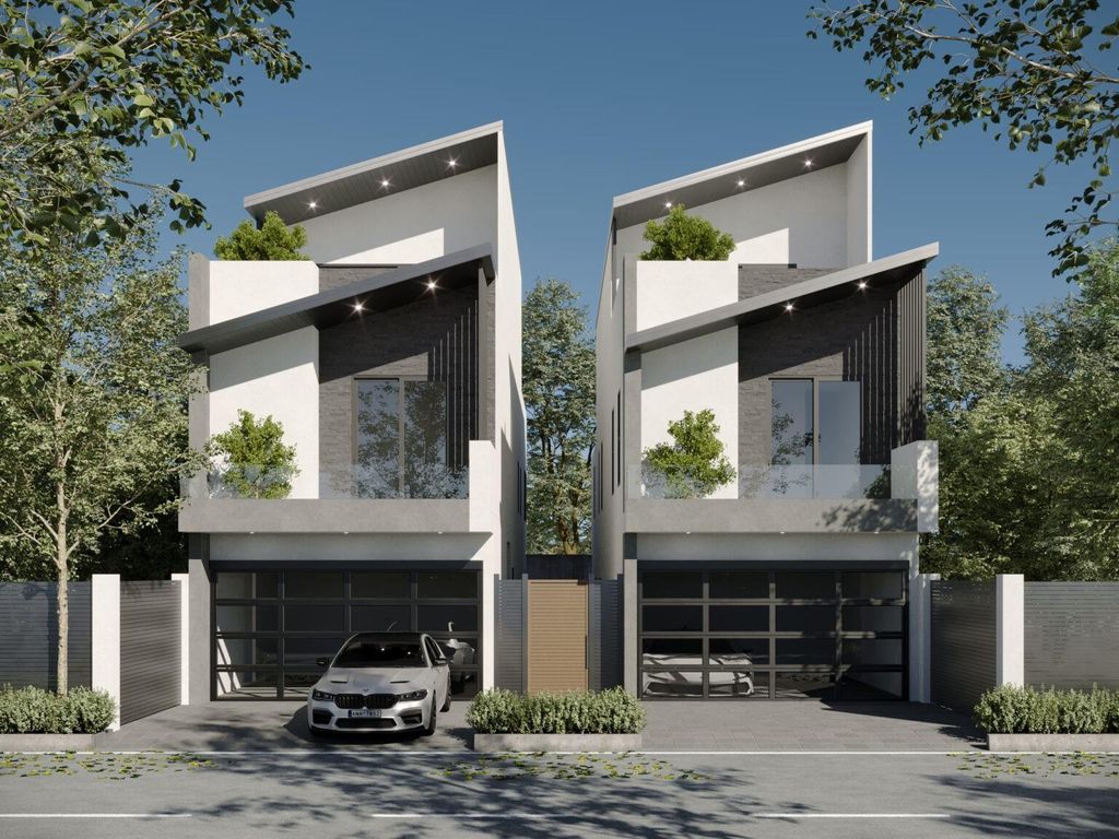 Photo of 315 Palmer Street, Houston, TX 77003 (MLS # 49438497)