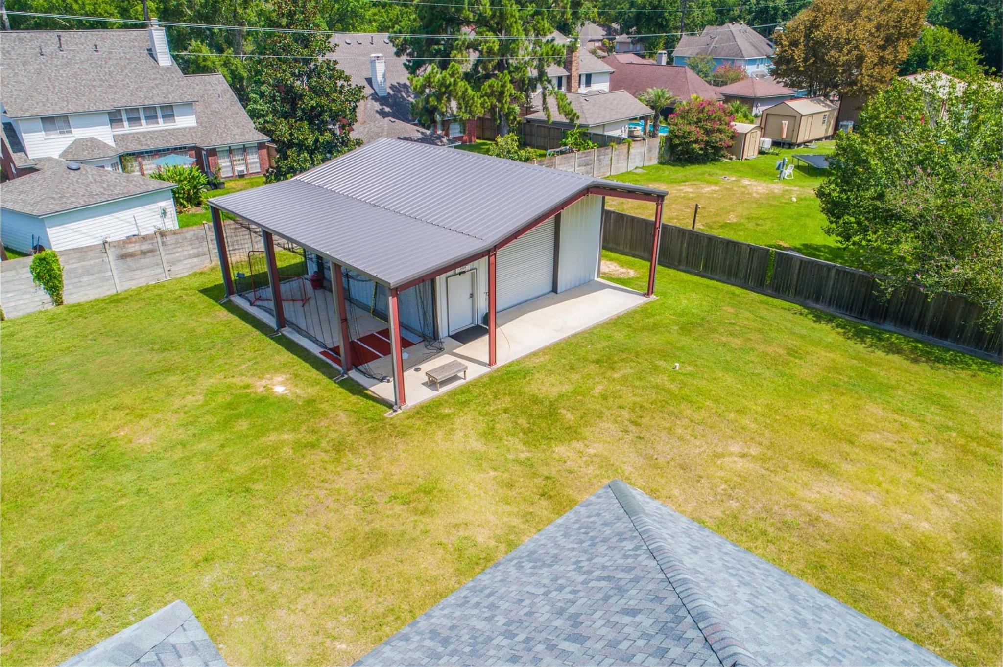 3907 Long Leaf Ln