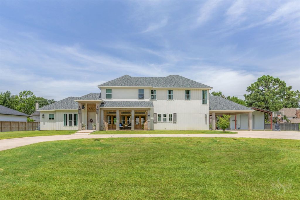 Photo of 3907 Long Leaf Ln Ln, Kingwood, TX 77365 (MLS # 88923977)