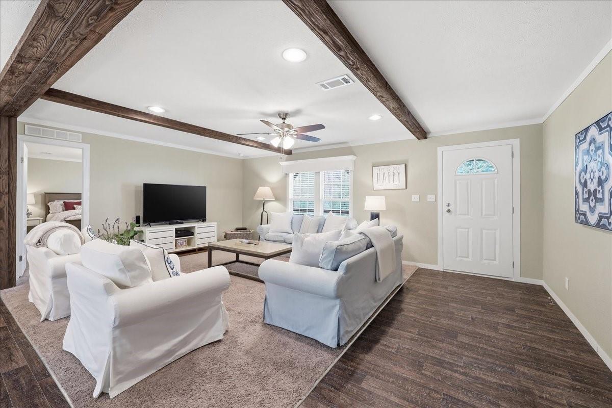 209 Knollwood Drive Drive