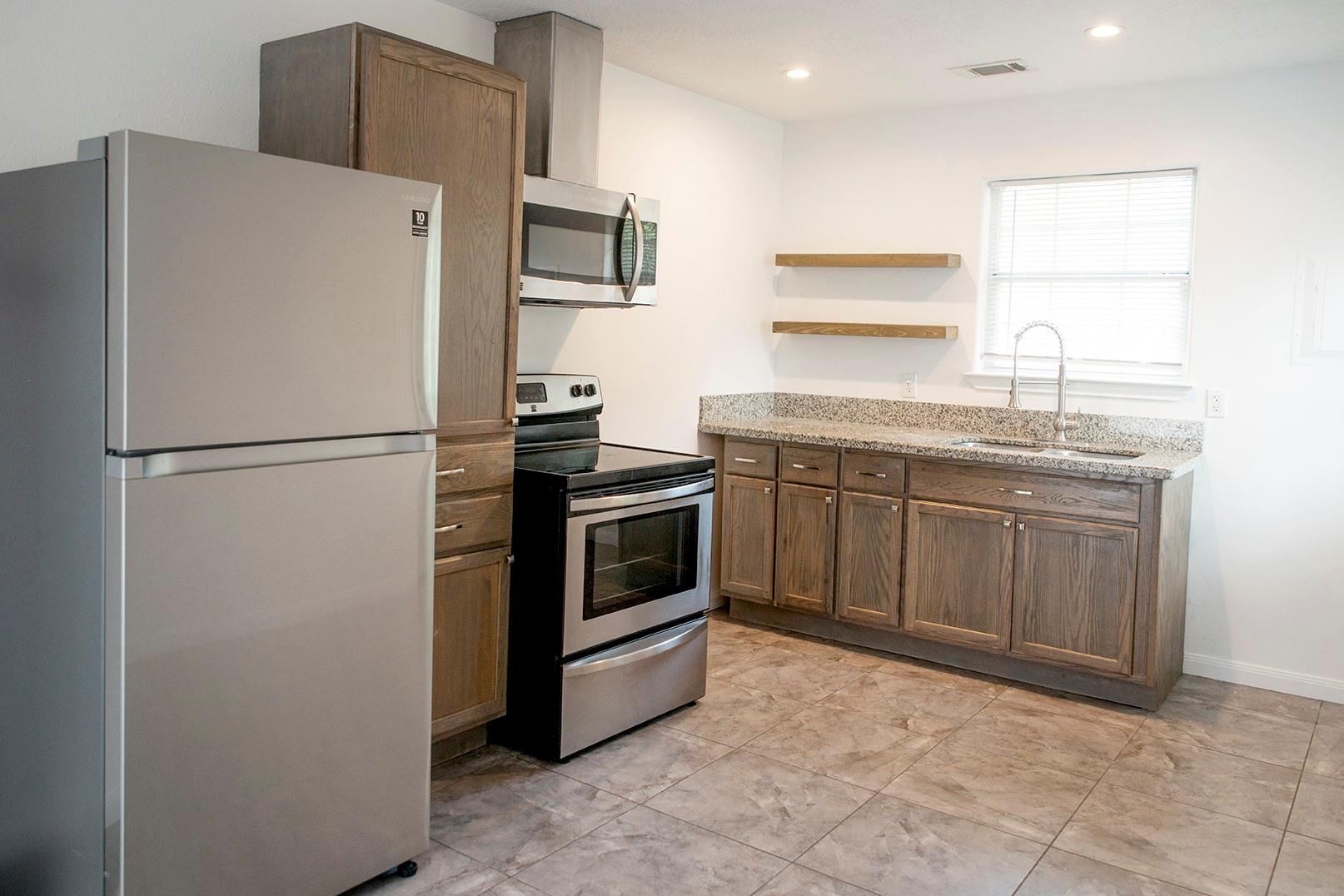 605 Orangewood Drive B